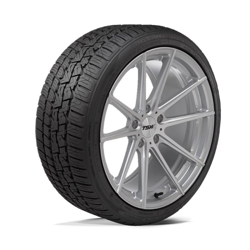 NITTO Motivo 365 235/50R20