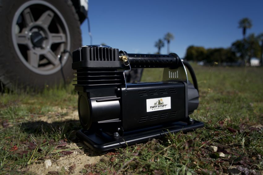 Tuff Stuff Overland TS71000 TUFF AIR 160L UNIVERSAL COMPRESSOR WITH HOSE AND STORAGE BAG