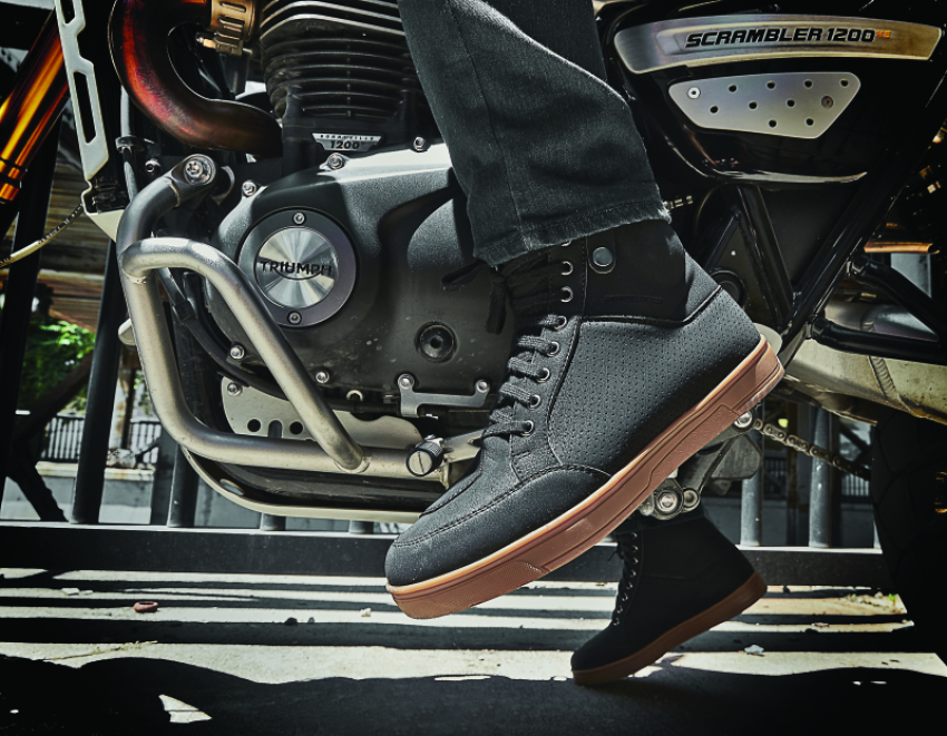 Speed and Strength 889564 United by Speed Shoe Black/Gum Size - 8