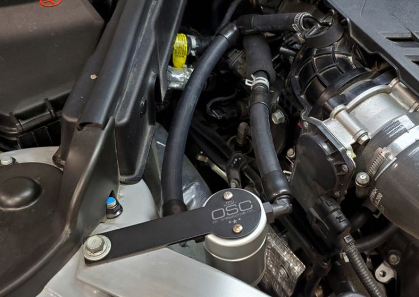 J&L 3106P-C 18-22 Kia Stinger GT 3.3TT Passenger Side Oil Separator 3.0 - Clear Anodized