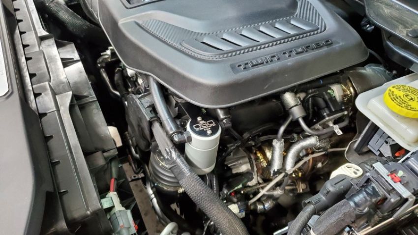 J&L 3098D-C J&L 2025 Ram 1500 3.0; 22-25 Jeep Wagoneer 3.0 Separator-Silver
