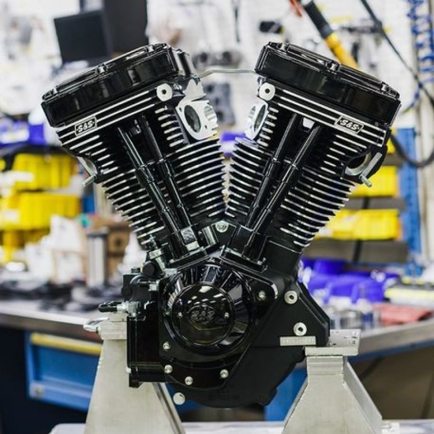 S&S Cycle 310-1158 84-99 BT Black Edition V124 Long Block Engine w/ 640 Cams & Chrome Billet Gear Cover
