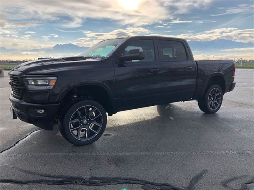 Tuff Country 33505KN 19-23 Dodge Ram 1500 4X4 3.5in Lift Kit (New Body Style Only SX8000 Shocks)