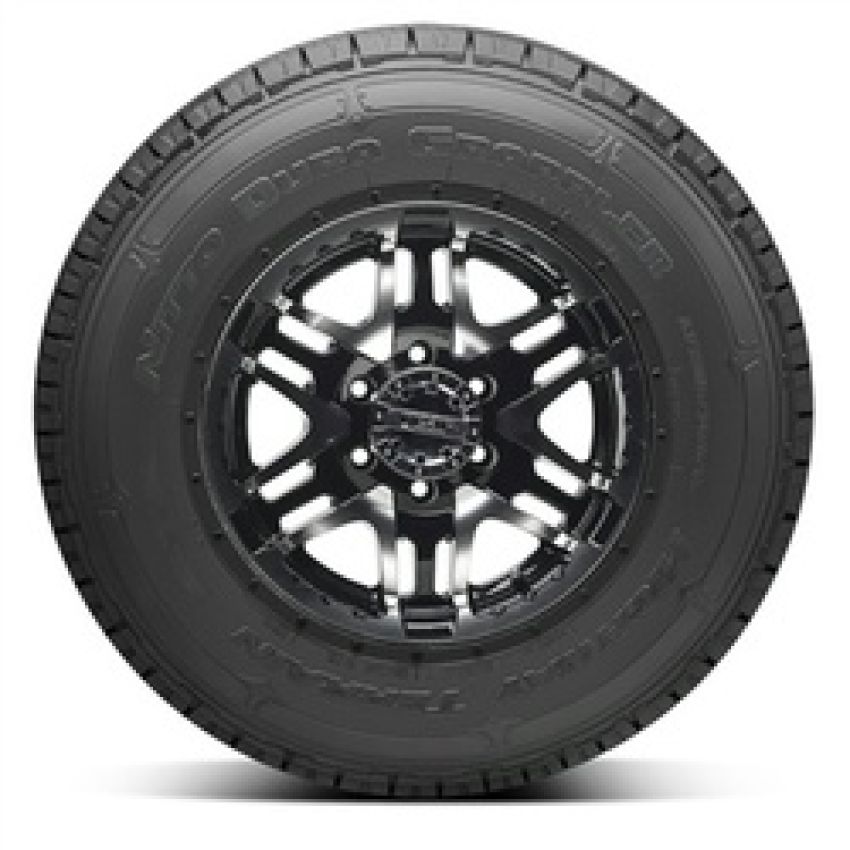 NITTO Dura Grappler 275/70R18