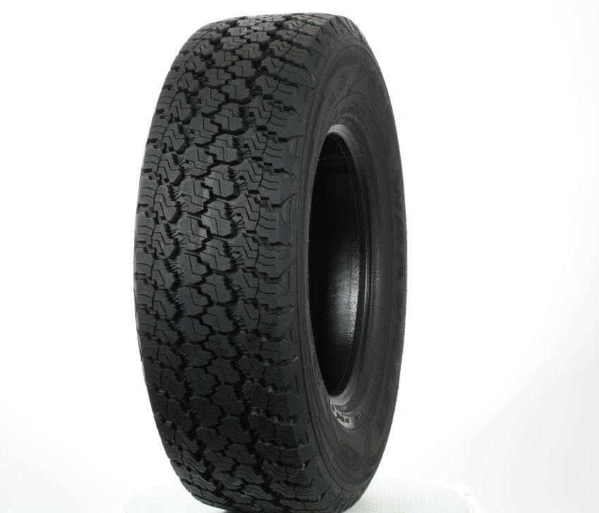 GOODYEAR Wrangler Silentarmor 215/85R16 All-Season