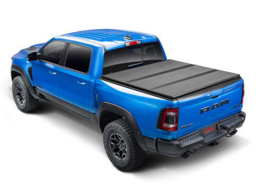 Extang 88425 09-18 Dodge Ram / 19-22 Classic 1500 (5ft. 7in. Bed) Solid Fold ALX