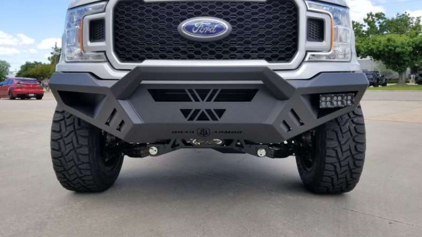 Road Armor 6181XFPRB 18-20 Ford F150 SPARTAN Front Bumper Bolt-On Pre-Runner Guard - Tex Blk