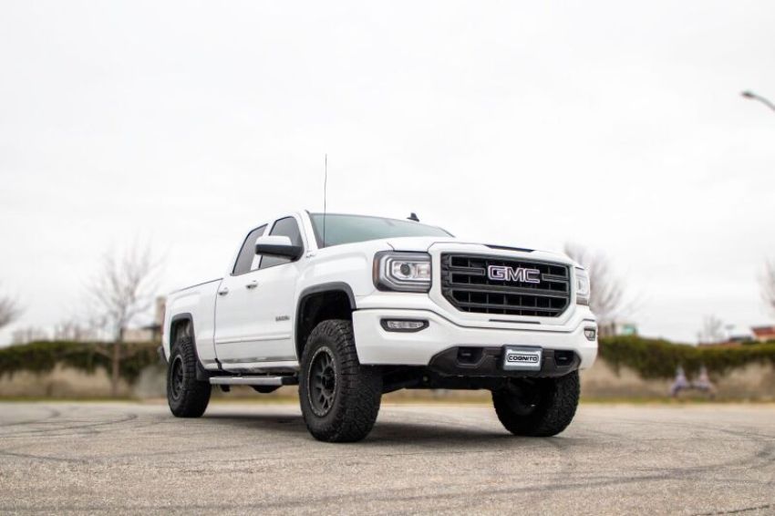Cognito 210-P0957 07-20 Chevy Silv/Sierra 1500 Yukon/Tahoe/Sub 2WD/4WD 3in Perf Leveling Kit w/ Fox 2.0 IFP