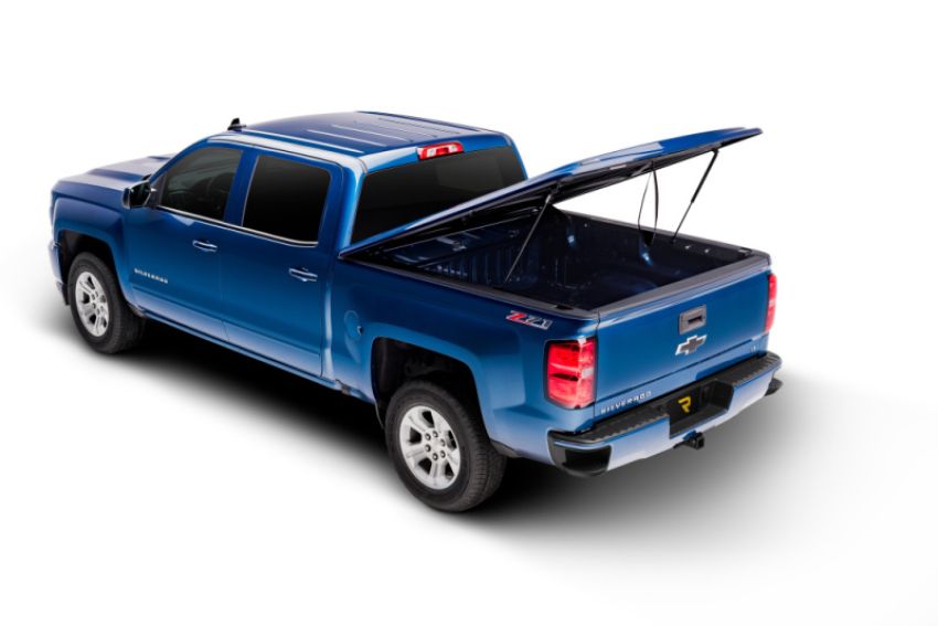 Undercover UC2176L-RR 17-19 Ford F-250/F-350 6.8ft Lux Bed Cover - Ruby Red