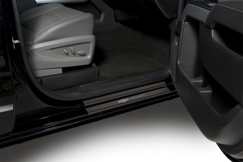 Putco 95173BPGM-1 14-18 Chevy Silv LD - Crew Cab w/ CHEVROLET Etching (8pcs) Black Platinum Door Sills