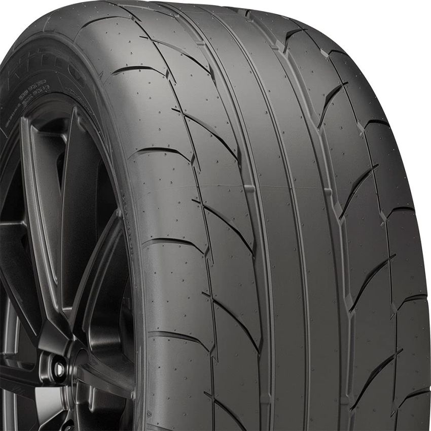 NITTO NT555RII 305/45R17 Competition