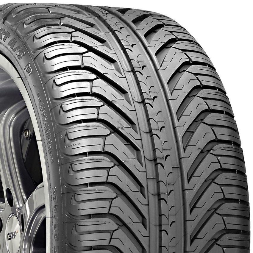 MICHELIN Pilot Sport A/S Plus 245/45R17 All-Season