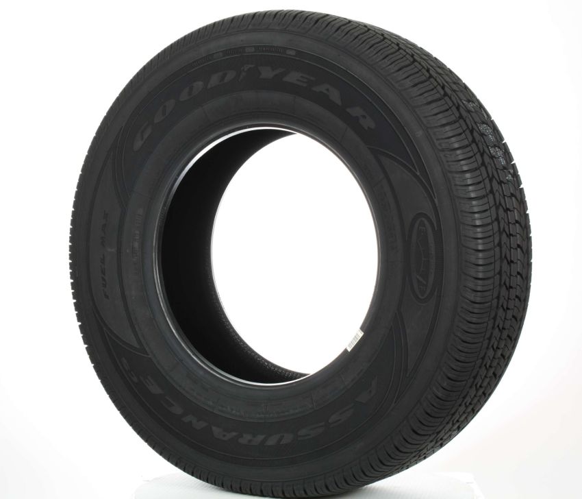 GOODYEAR Assurance CS Fuel Max 245/65R17 All-Season