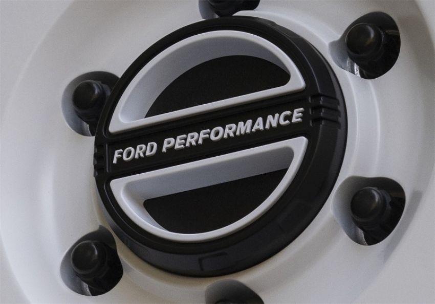 Ford Racing M-1096-FPMW Bronco Method Center Cap-Oxford White