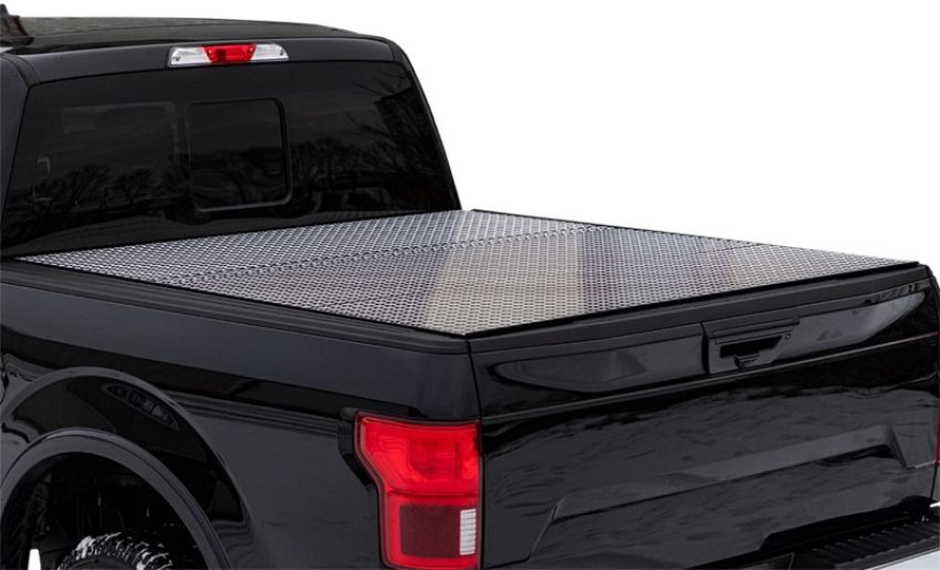 Access B2030059 LOMAX Tri-Fold Cover 2022 Nissan Frontier w/ 5ft Bed - Diamond Plate
