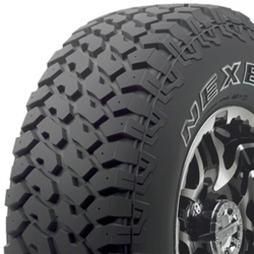 NEXEN Roadian MT 119/116Q 265/75R16 All Season