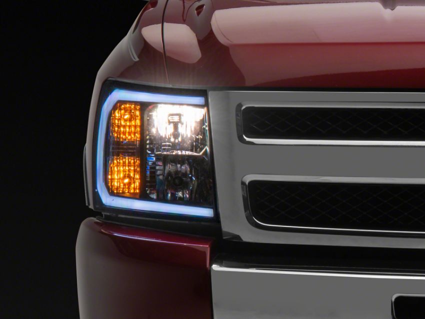 Raxiom S138004 07-13 Chevrolet Silverado 1500 Axial Headlights w/ SEQL LED Bar- Blk Housing (Clear Lens)