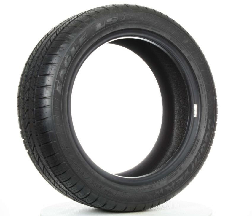 GOODYEAR Eagle LS-2 245/45R18 All-Season
