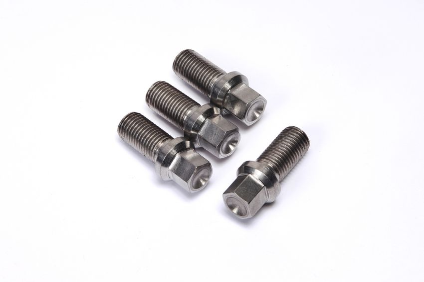 Ti22 PERFORMANCE TIP1140 U-Joint Bolt Kit 4pcs Titanium 6pt 7/16x20 7/8