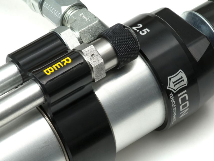 ICON 59926P 2005+ Toyota Tacoma RXT Rear 2.5 Omega Series Shocks RR - Pair