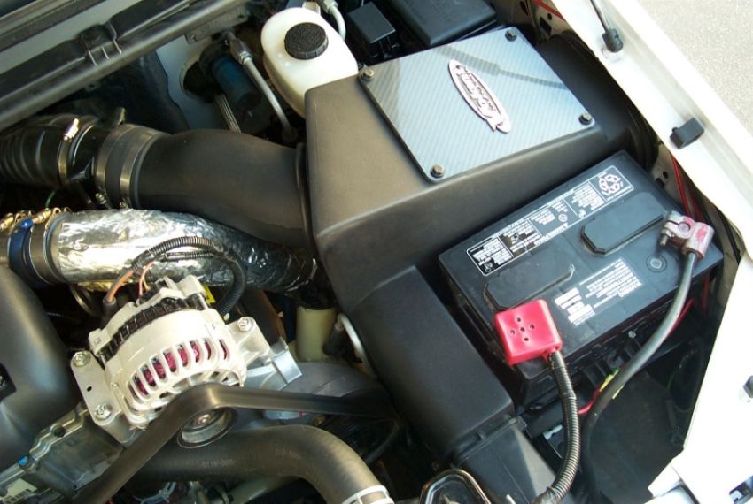 Volant 19873 Volant air intake systems utilize a high-velocity venturi filter adapter which provides a smooth transition through the MAF sensor into the intake tube for a much needed airflow improvement over the factory rubber tubing and resonator box.