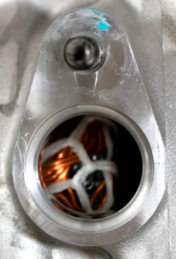 Four Seasons 178389 Halla HES33 Electric Compressor