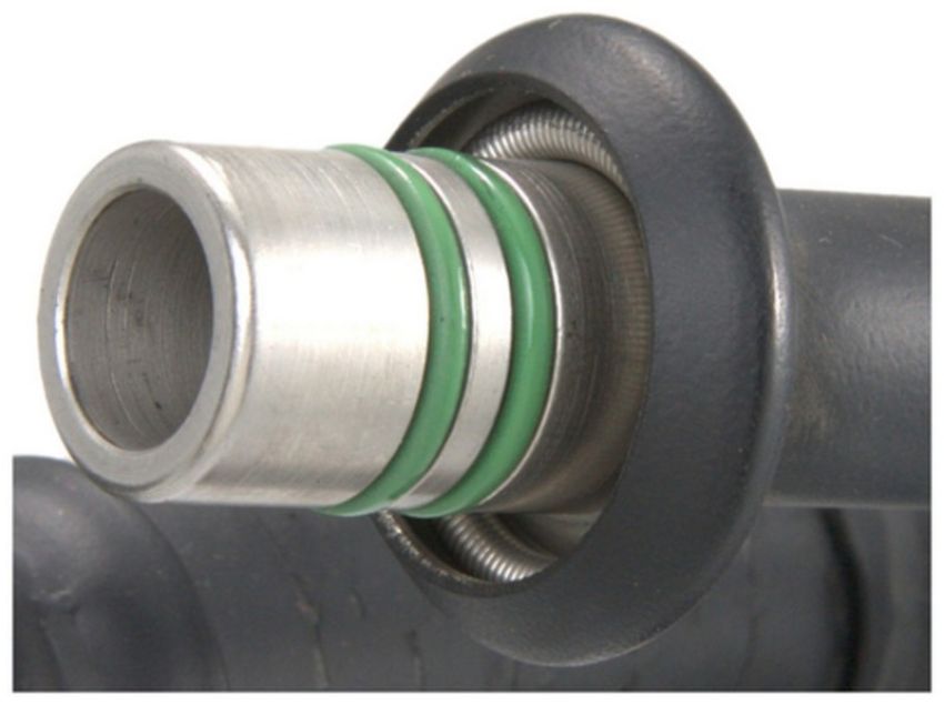 Four Seasons 33054 Accumulator w/ Hose