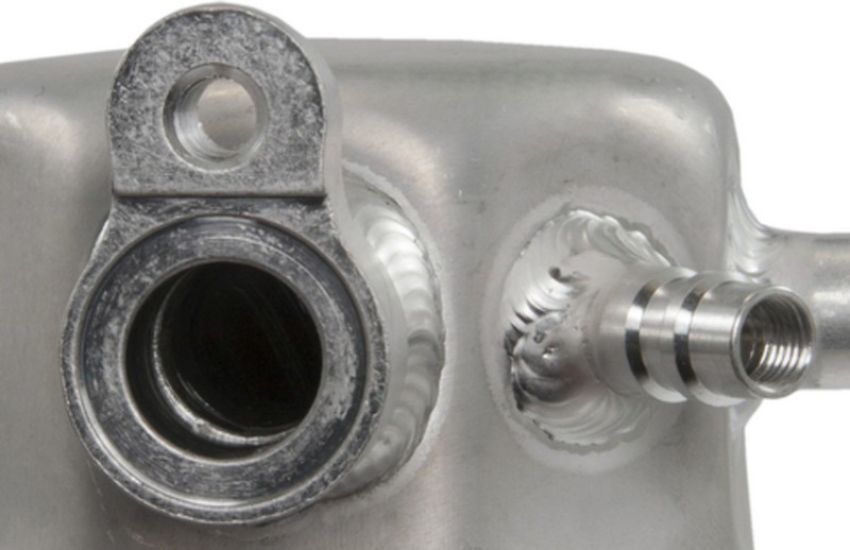 Four Seasons 33157 Accumulator w/ Hose