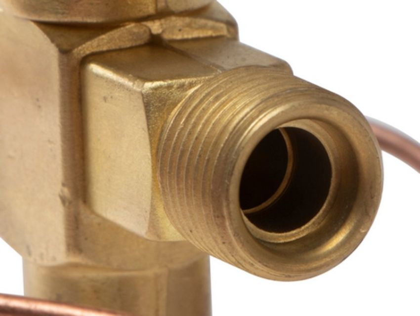 Four Seasons 39642 TXV Externally Equalized Expansion Valve