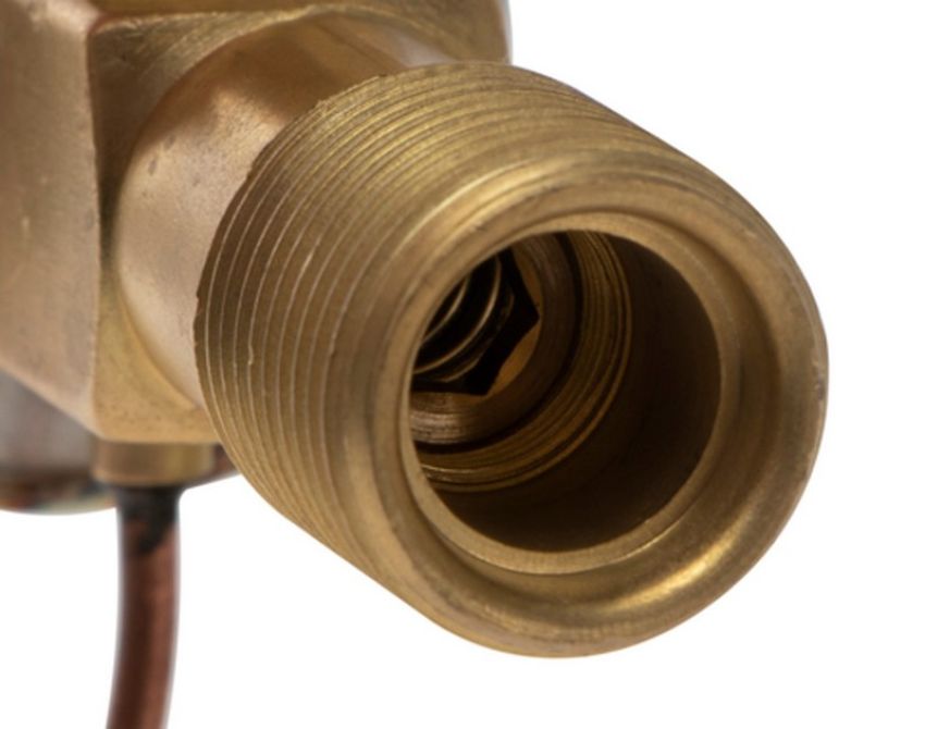 Four Seasons 39642 TXV Externally Equalized Expansion Valve