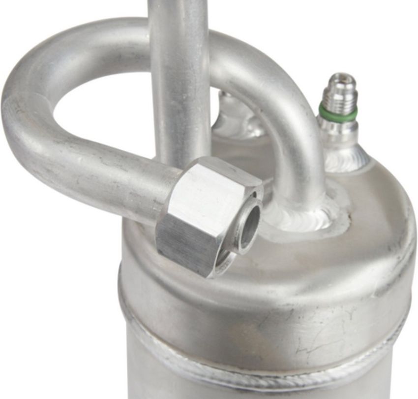 Four Seasons 55628 Accumulator w/ Hose