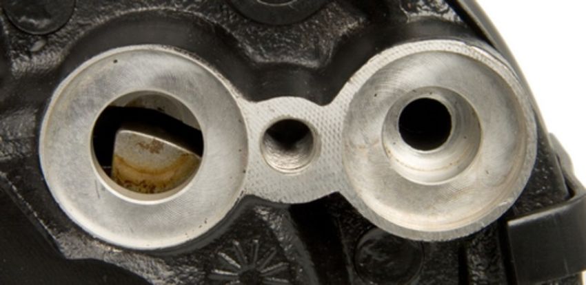 Four Seasons 57233 GM R4 Reman Comp w/o Clutch