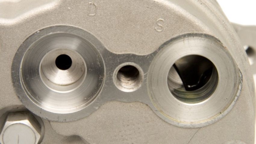 Four Seasons 58977 GM V5  Compressor