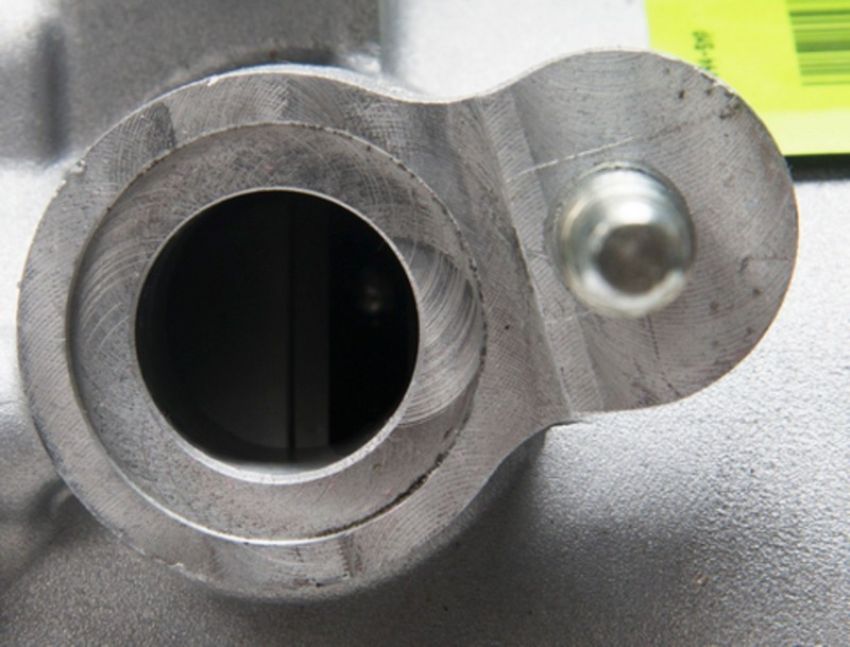 Four Seasons 68476 Mitsubishi MSC130CVSG Compressor