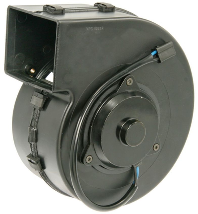 Four Seasons 75903 Single Shaft Vented CW Blower Motor w/ Wheel