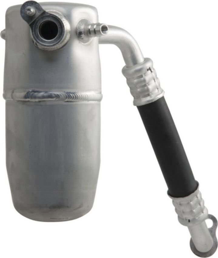 Four Seasons 83045 Accumulator w/ Hose