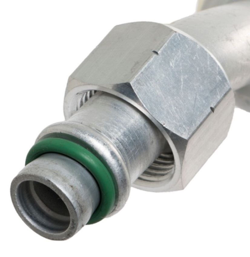 Four Seasons 83228 Accumulator w/ Hose