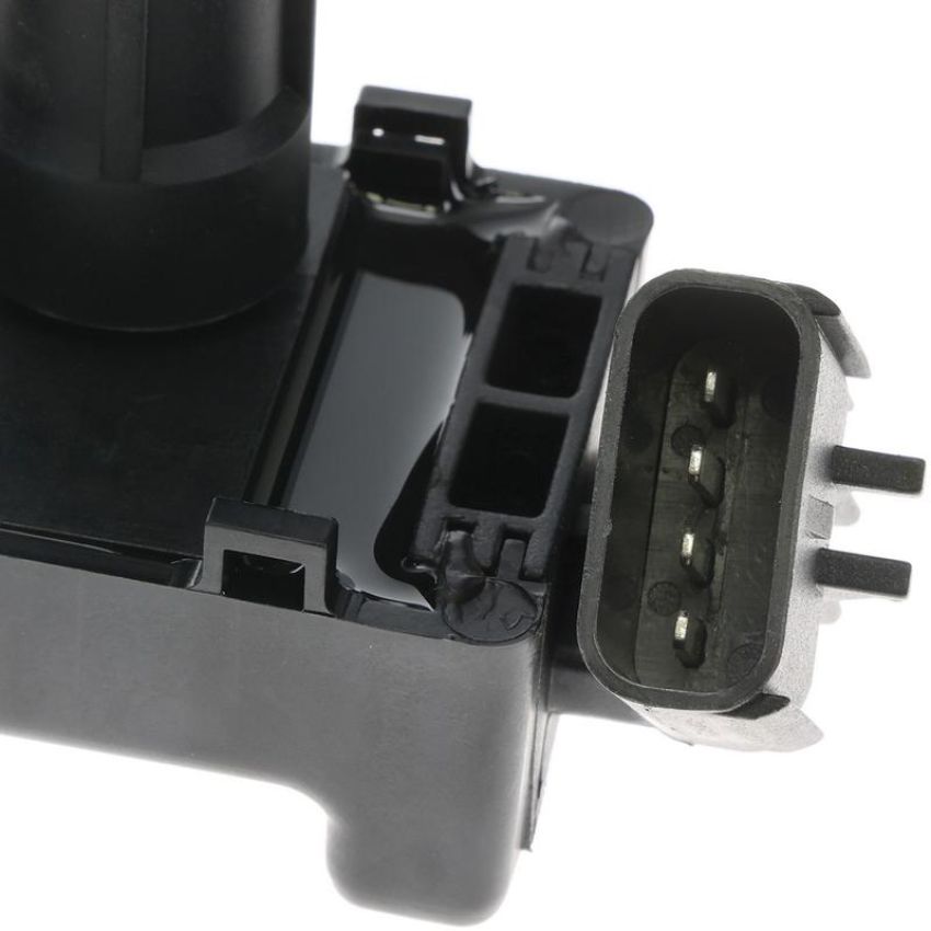 HITACHI IGC0136 IGNITION COIL - NEW