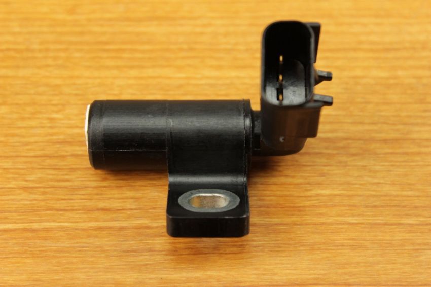 Genuine OEM 4609086AF Camshaft Position Sensor