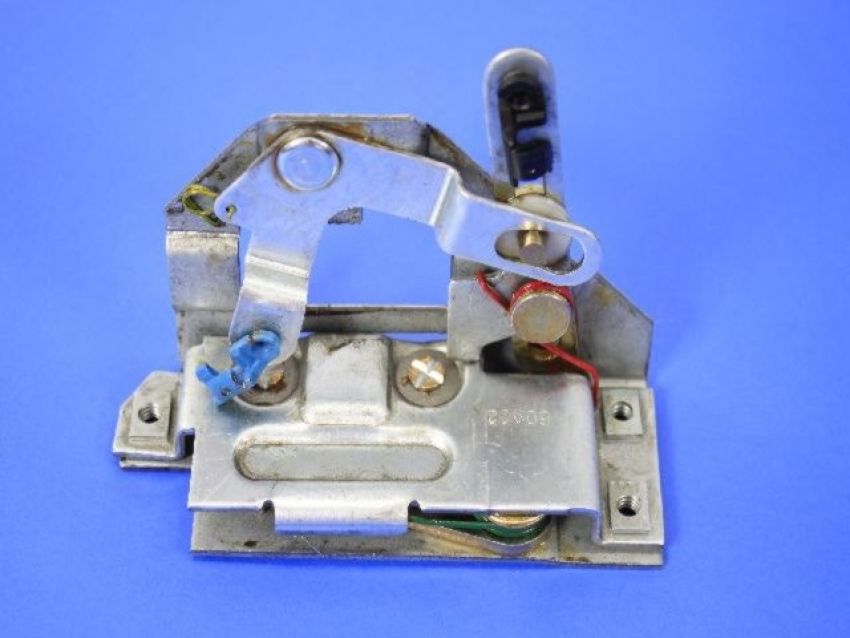 Genuine OEM 55074947AC LATCH, Tailgate