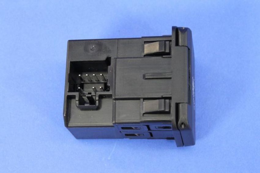 Mopar 68159295AB POWER OUTLET, Inverter