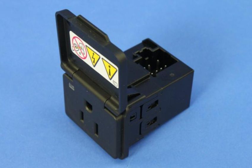 Mopar 68159295AB POWER OUTLET, Inverter