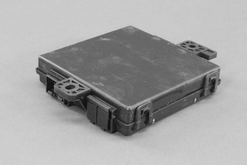 Mopar 68321698AA RECEIVER, Hub