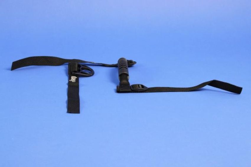 Mopar 82207660AC HANDLE, Grab