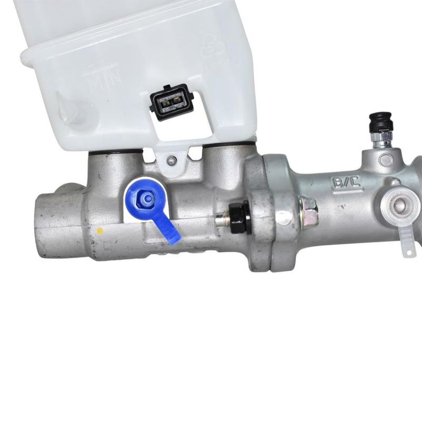 MANDO 17A1080 New OE Brake Master Cylinder w/ Reservoir, Direct Replacement