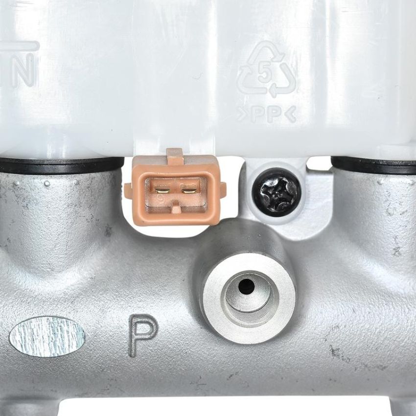 MANDO 17A1092 New OE Brake Master Cylinder w/ Reservoir, Direct Replacement