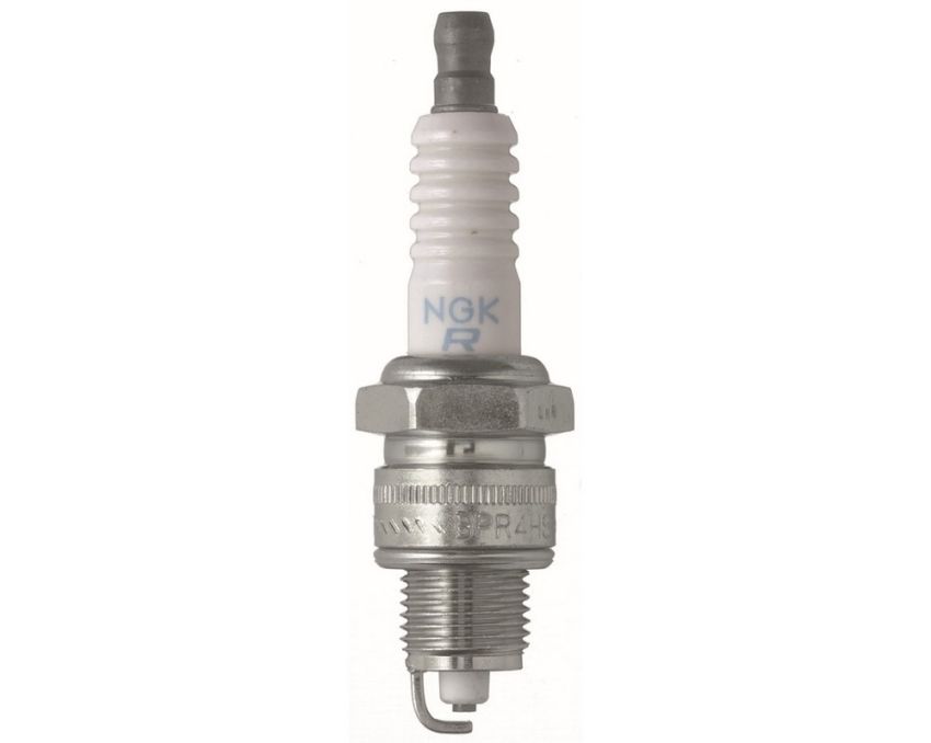 NGK 7823 NGK Standard Spark Plug