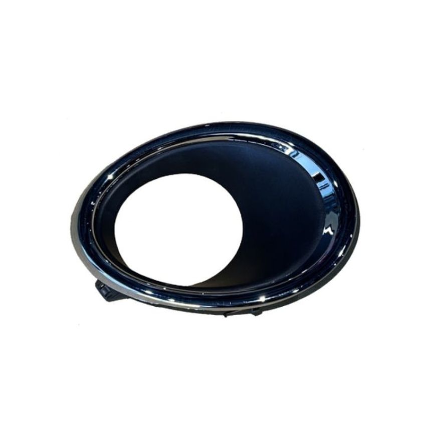 RT FRONT BUMPER INSERT FOG LAMP BEZEL; W/FOG LAMPS NISSAN QASHQAI 17-19
