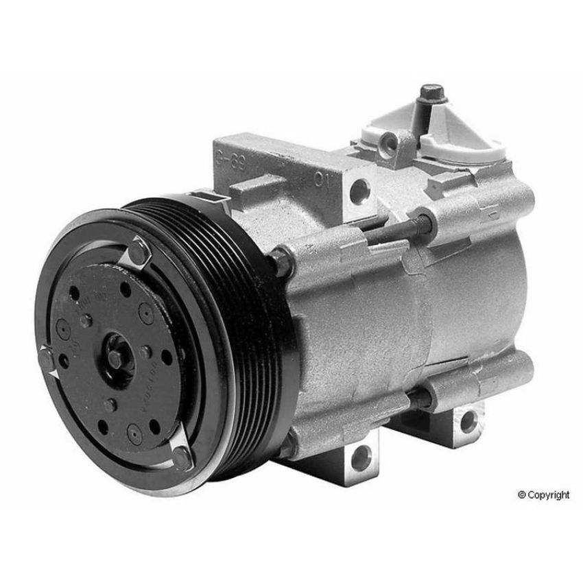 Denso 471-8135 NEW COMPRESSOR W/ CLUTCH