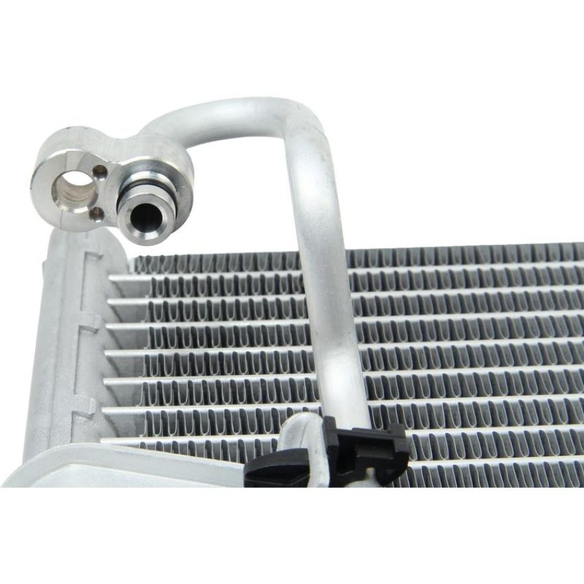 Denso 477-0760 Air Conditioning Condenser